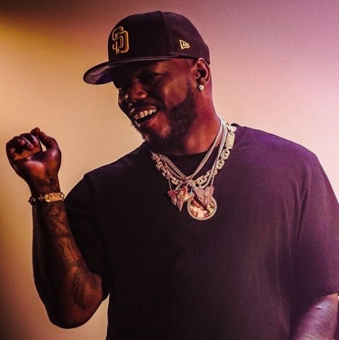 Nataly (ft Melymel, La Perversa, Yailin La Mas Viral y Shadow Blow)