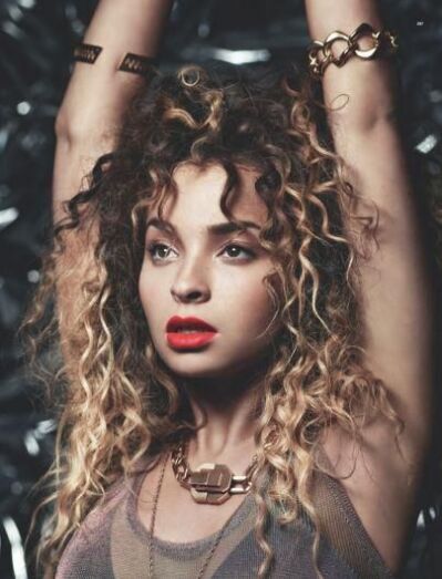 Ella Eyre