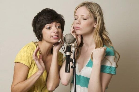 Garfunkel and Oates