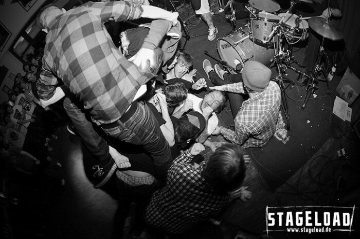 Victory Records Sucks