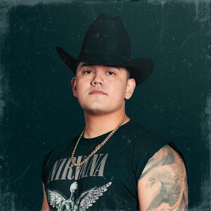 Qué Fuimos (ft Grupo Firme)