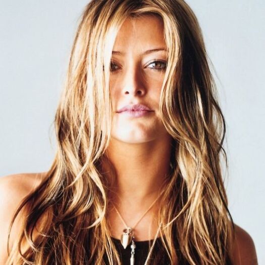 Holly Valance