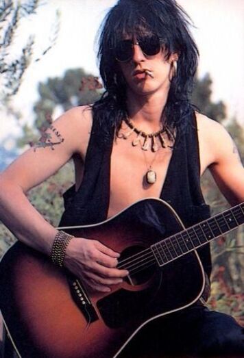 Izzy Stradlin