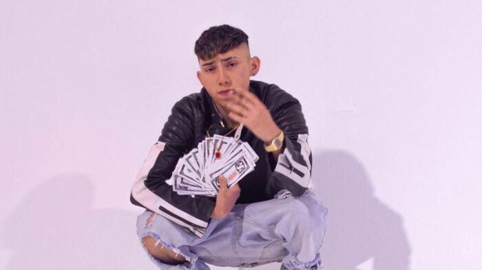 Xinga (ft Dani Flow)