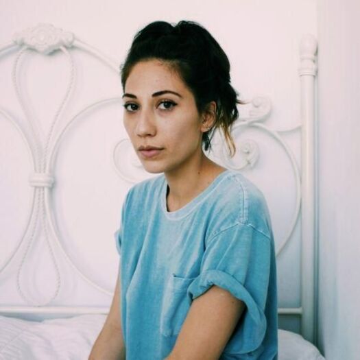 QQ (Quédate Queriéndome)