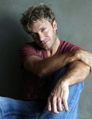 Vic Mignogna