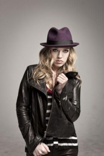 Zz Ward