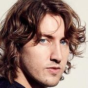 Dean Lewis