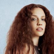 Jess Glynne