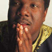 Vusi Mahlasela